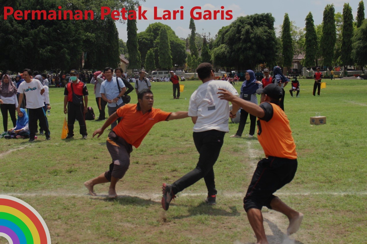 Permainan Petak Lari Garis